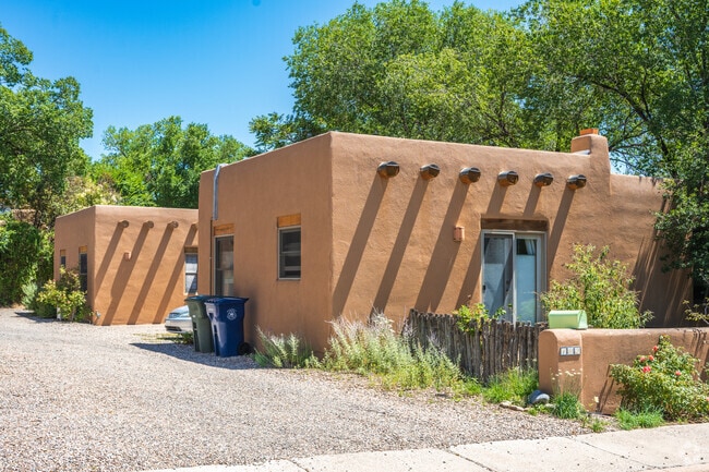 Smaller casitas and condos can be found around the neighborhood.