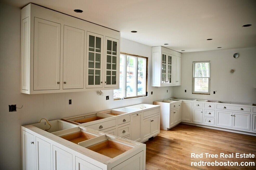 119 Westbourne Terrace unit 1, Brookline, MA 02446 - photo 1