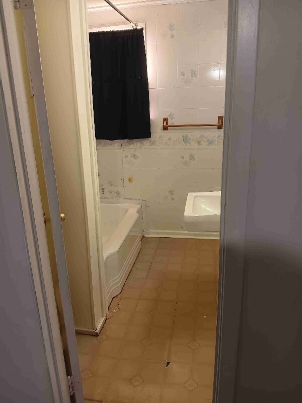 107 South St unit 1, Bells, TX 75414 - photo 2