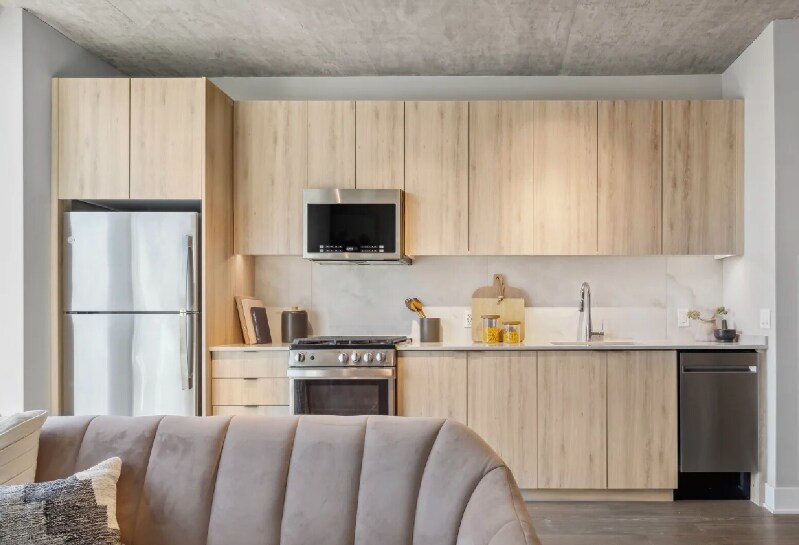 1014 W Van Buren St, Chicago, IL 60607 - photo 1