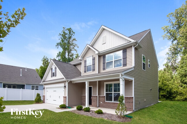 3611 Alamito Ln, Charlotte, NC 28214 - photo 2