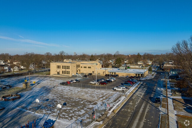 Fort Wayne's John S. Irwin Elementary School has a student-teacher ratio of 15 to 1.