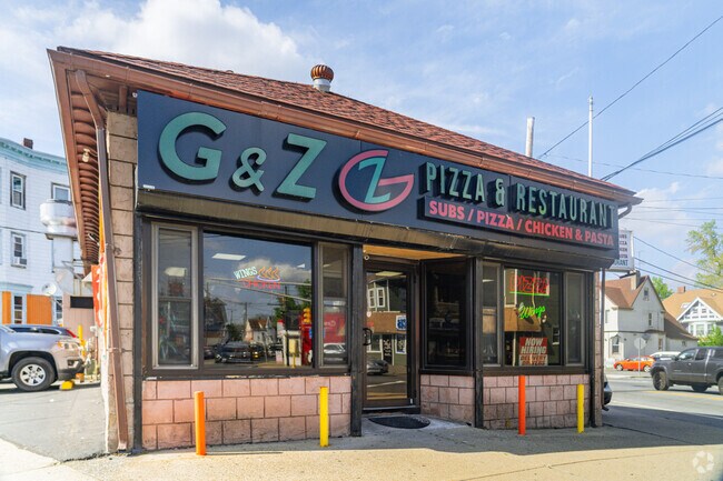 Having been part of the Prospect Hill-Back Bay community for over 30 years, G & Z Pizza and Restaurant is a must go to spot for great food.