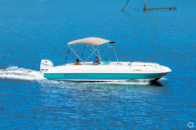Residents with boats enjoy the convenience of the Alafia River which leads directly to the Gulf.