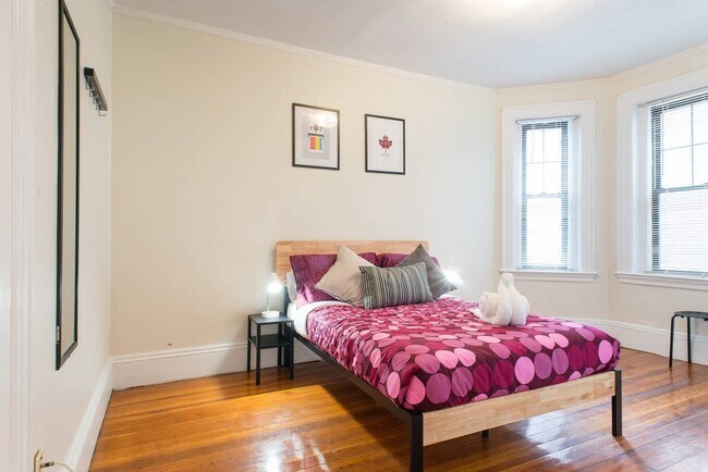 48 Babcock St unit 4, Brookline, MA 02446 - photo 7