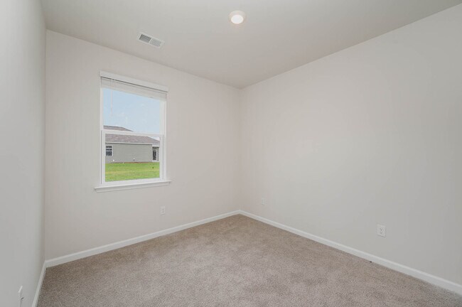 2083 E Paces Trail unit 36209723, Darlington, SC 29532 - photo 5