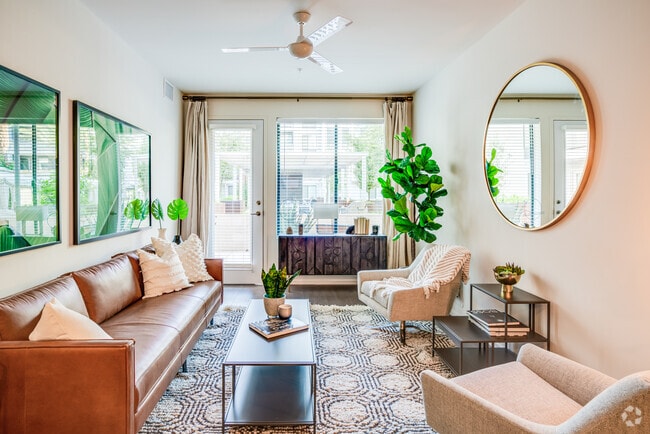 2 BR, 2 BA - 1,214SF