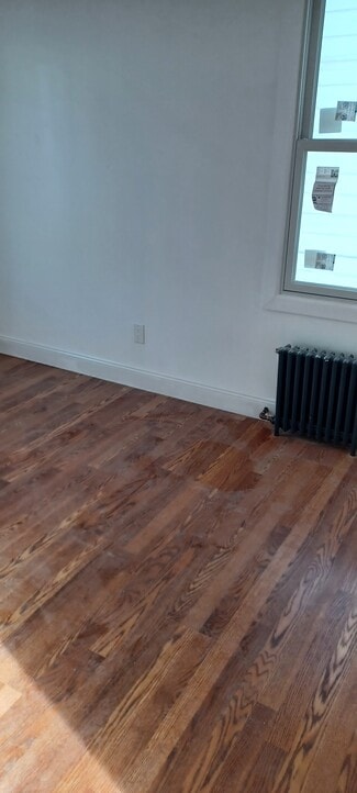 21425 112th Rd, Queens Village, NY 11429