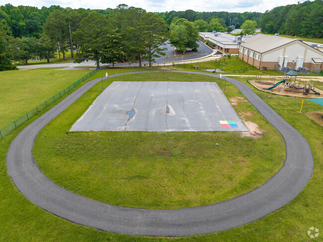 Peachtree City Elementary School has track and field for the runners.