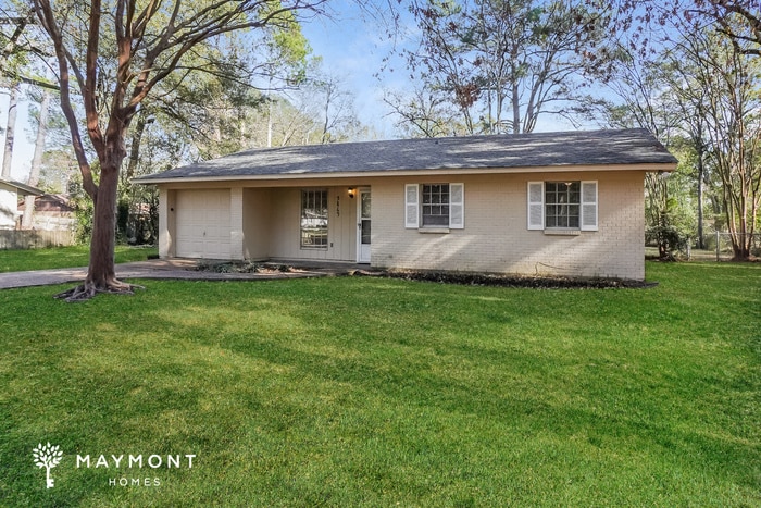 5869 Kinder Dr, Jackson, MS 39211 - photo 1