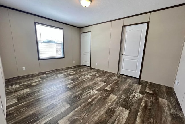 6599 N Hampshire Dr, Holly, MI 48442 - photo 3