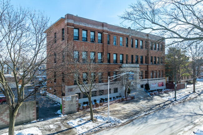 Immaculate Conception School has a student-teacher ratio of 14 to 1.