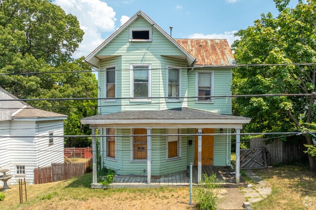 Many of the homes in Fallon are boarded up, making this a great community to get a cheap flip.