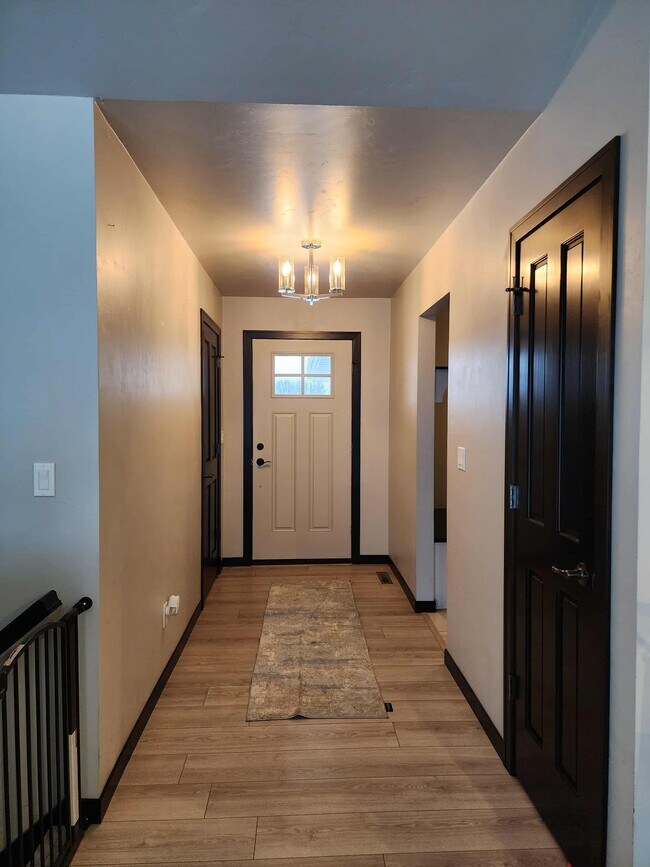 2453 Scheuring Rd, de Pere, WI 54115 - photo 3