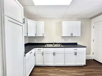 153 S High St Unit 4, Janesville, WI 53548