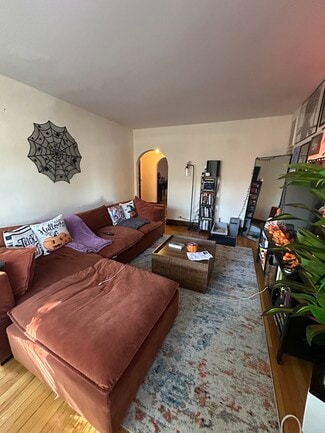 4036 N Mozart St Unit 2, Chicago, IL 60618