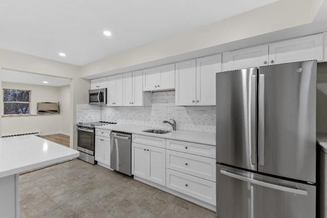 369 Partridge St, Albany, NY 12208 - photo 4