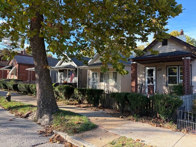 5331 Arsenal St, Saint Louis, MO 63139 - photo 2