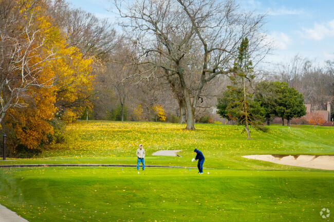 Bonnie Brook's golf course is open until it snows as residents play into the colder months.