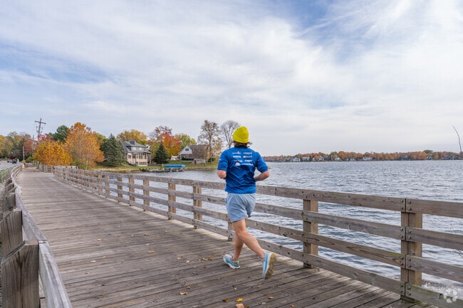Pleasant Acres is nearby Geis Reservoir where residents find an adventure.