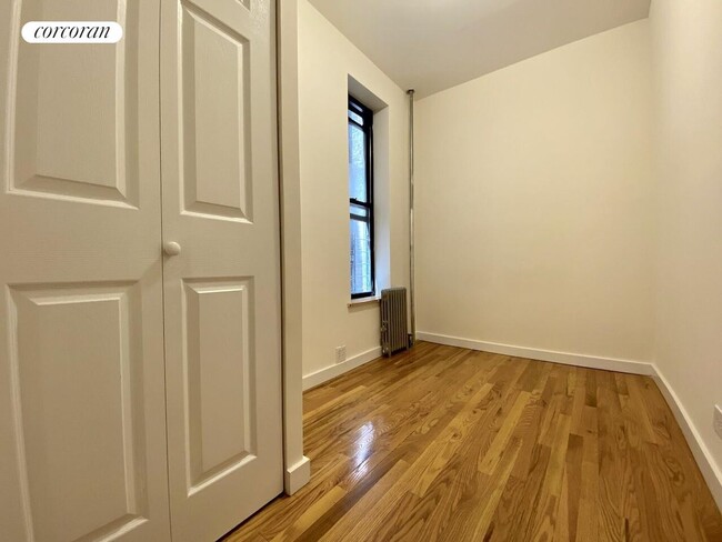 350 E 91st St, New York, NY 10128 - photo 2