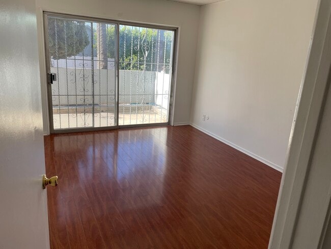 7617 De Longpre Ave unit 1, West Hollywood, CA 90046 - photo 6
