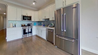 134 Chelsea St, Boston, MA 02128