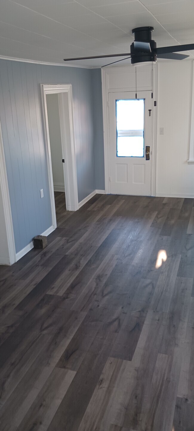 86 N Blettner Ave unit Second Floor Apartme, Hanover, PA 17331 - photo 5