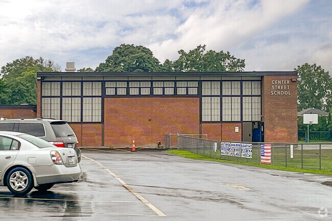 Center Street School is a top rated public school located in Williston Park, NY.