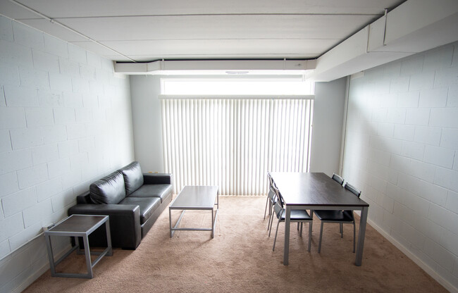 Living/Dinning room