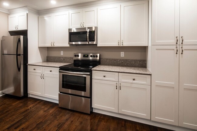 Westwood Manor: In-Unit Washer & Dryer, Cold Water Included, Cat & Dog Friendly, and Walk-In Clos..., Westwood, NJ 07675 - photo 6