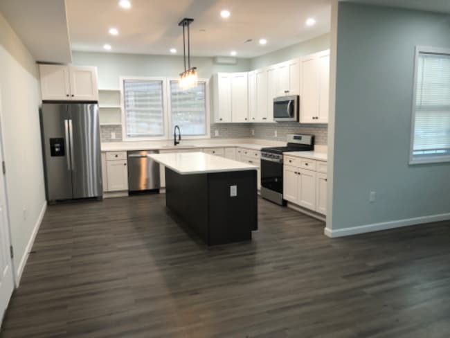 43 Oread St unit 2, Worcester, MA 01608 - photo 2