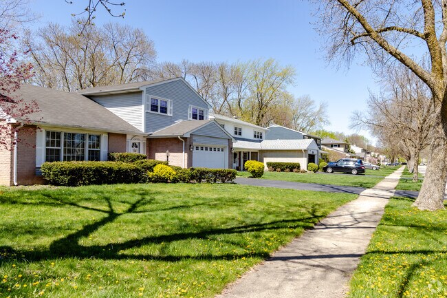 When looking at homes in Busse Woods, there are many options such as ranchers and split-levels.