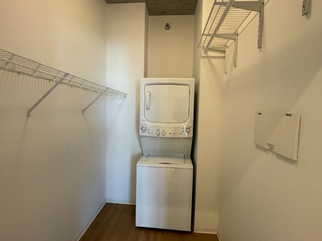 1601 W Division St, Chicago, IL 60622 - photo 6