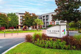 4870 E Deer Lake Dr, Jacksonville, FL 32246