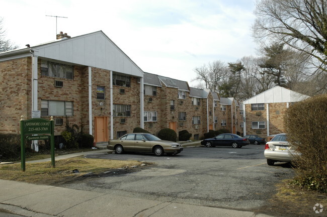 Ardmore Court of Lansdowne