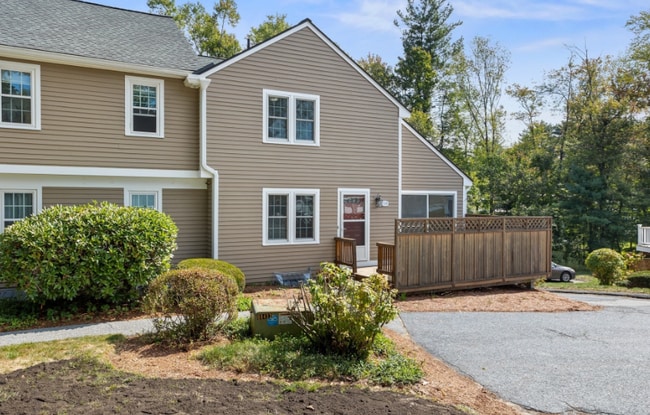 134 Russet Ln, Boxborough, MA 01719 - photo 2