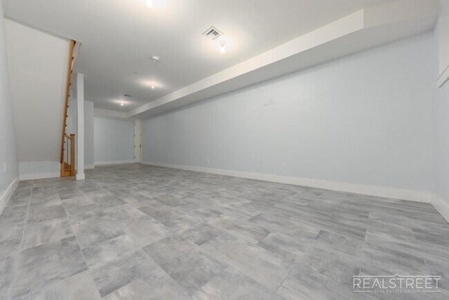 1135 St Marks Ave unit 1B, New York City, NY 11213 - photo 6