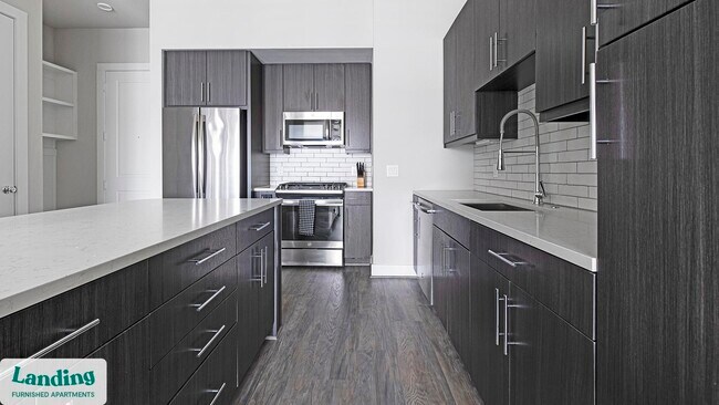 1215 Sawyer St unit 306, Houston, TX 77007 - photo 7