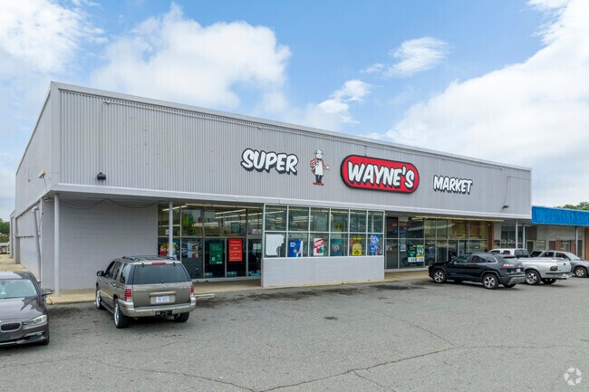 Wayne's Super Market is conveniently located just around the corner from Lockwood.
