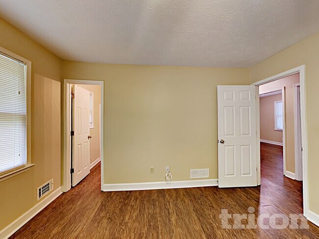 605 Lake Dr SW, Snellville, GA 30039 - photo 6
