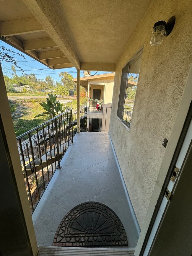 626 Ammunition Rd unit 32, Fallbrook, CA 92028 - photo 2