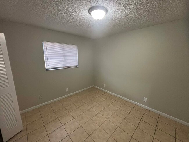 3839 NW Huntsboro St unit 101, Lake City, FL 32055 - photo 7