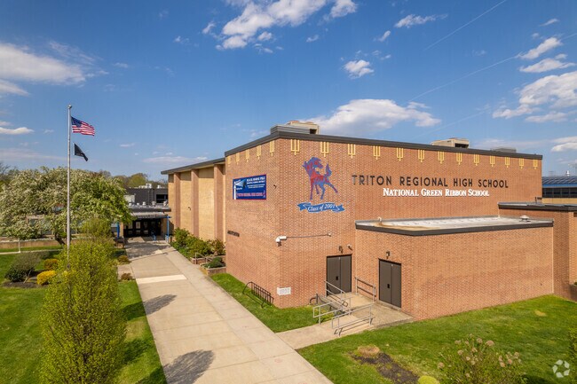 Triton High School has a great student teacher ratio of 11 to 1.