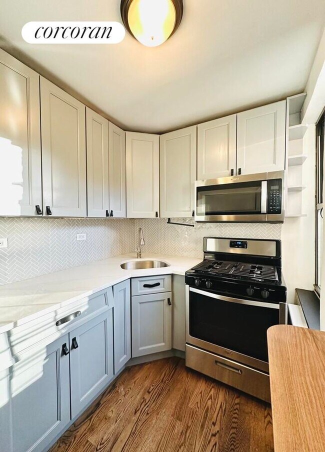 52-25 39th Rd, Woodside, NY 11377 - photo 4