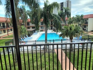 10369 Paradise Blvd Unit 1, Treasure Island, FL 33706