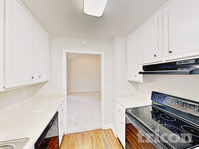 5272 Ferry Creek Ln, Acworth, GA 30102 - photo 6