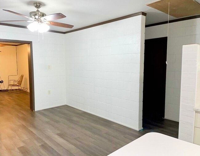 704 S 25th St, McAllen, TX 78501 - photo 4