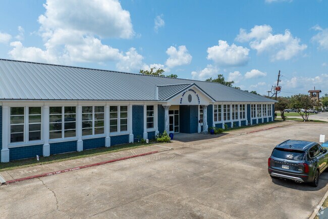 Our Lady's School has a student body of 287 students.