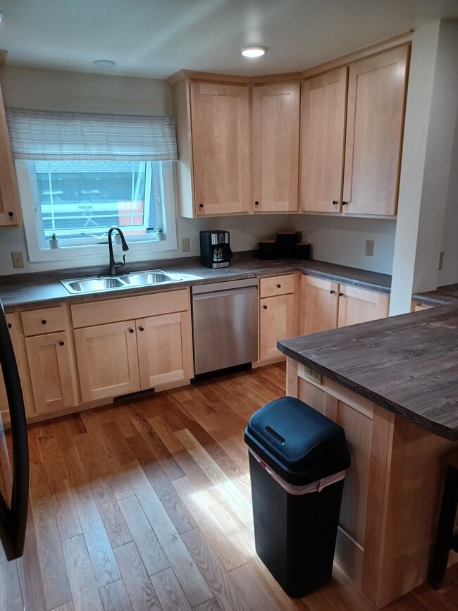 512 Farnam St unit New Home Utilities I, La Crosse, WI 54601 - photo 3